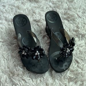 🖤Platform Sandals with gem flowers